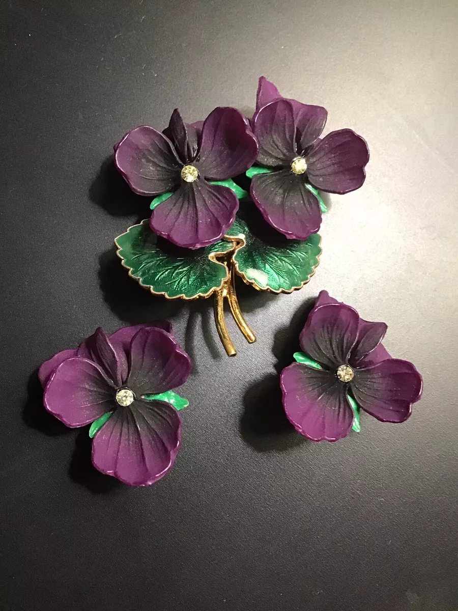 Violet brooch hotsell