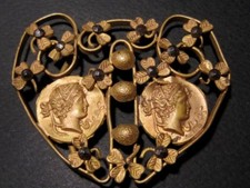 BEAUTIFUL VINTAGE COMPACT BRONZE GILT BUCKLE, ANCIENT COINS REPLICAS!!!
