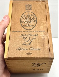 Vintage Jack & Charlie's “21” Club Famous NYC Habana Seleccion Cigar Box