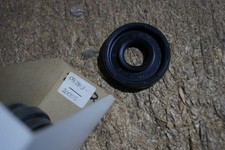 SUZUKI T200 TC200 T125 T10 CRANKSHAFT SEAL 09283-20002 OEM NOS