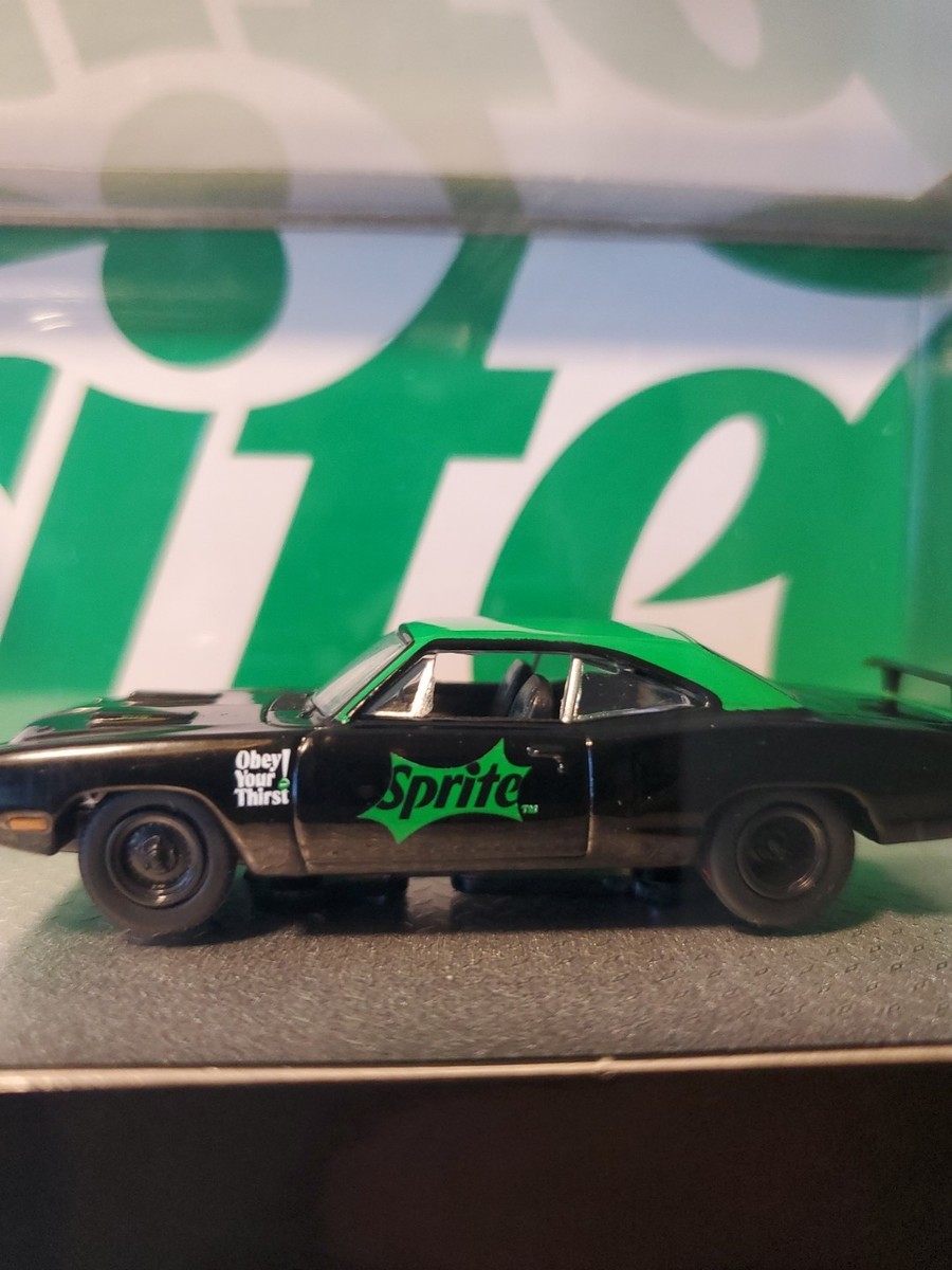 2025 M2 Machines Auto Haulers Sprite 1974 Dodge W200 Power Wagon