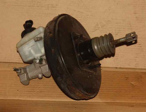 Bremskraftverstärker Dacia Logan 1,6 8200906848 BJ 2009