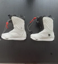 Snowboard Boots  Burton Step On’s Women’s Limelight GryCloud Color . Worn Twice.