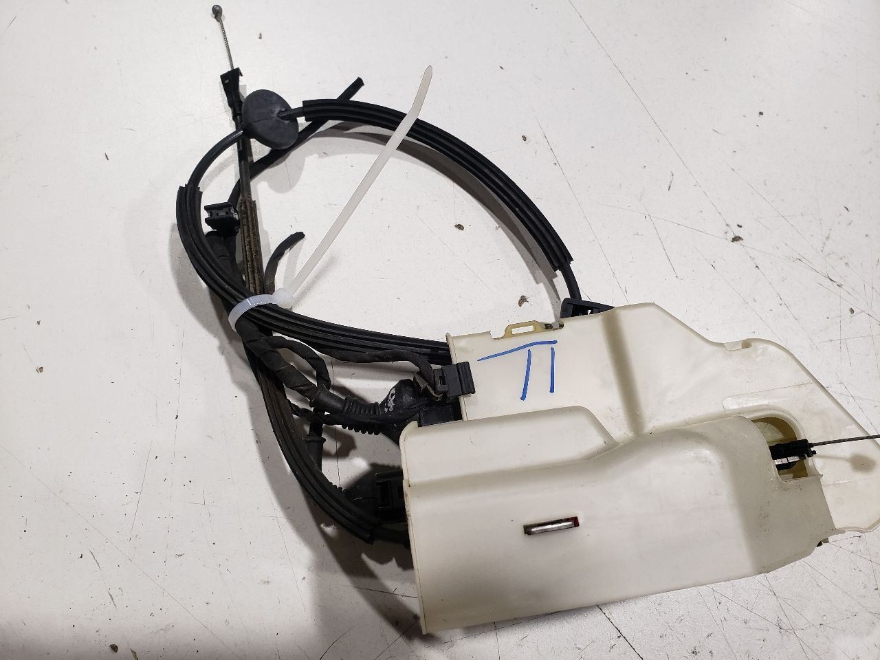 Bentley Continental Flying Spur 2006 Rear Left Door latch