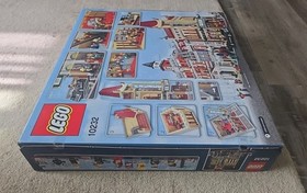 LEGO Creator Expert: Palace Cinema (10232)  New/Sealed (Box Not Mint ) RETIRED 