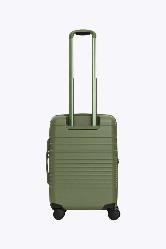 NWT Beis Olive Green Carry On 21 Inch Roller Spinner Suitcase