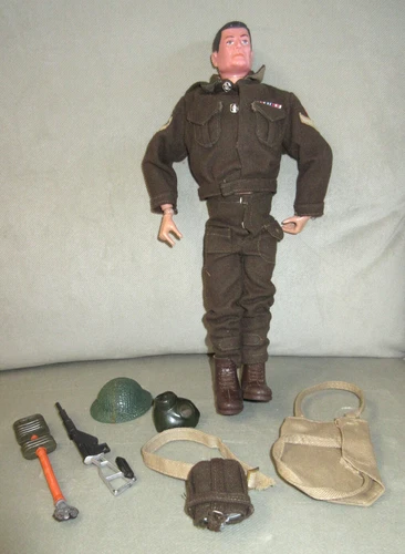 British Commando 12" G.I. Joe Hasbro 1967 Action Figure w Accessories