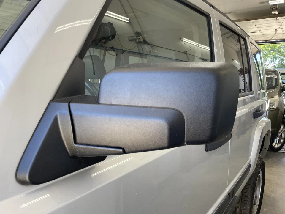 Espejo retrovisor izquierdo usado se adapta a: Jeep Commander Power 2006 negro grado A izquierdo Foto 2 de 4