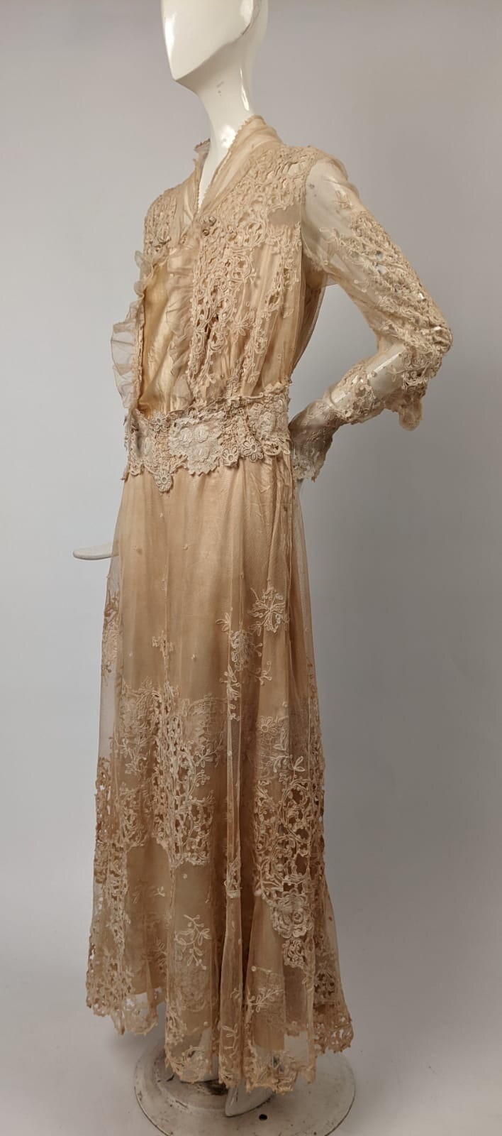 ROMANTIC EDWARDIAN CUTWORK TAMBOUR LACE LONG DRESS W SILK SATIN LINING