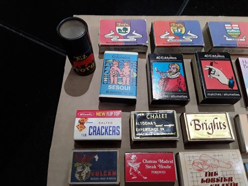 Vintage Wooden Matchboxes 26 Empty Boxes Advertising Hotel Restaurant Covers - Picture 2 of 10