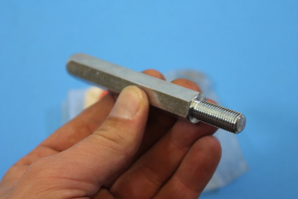 Barra de reposapiés trasero 1 1967 YDS5 156-27431-00 NUEVO EN STOCK Yamaha OEM Foto 4 de 4