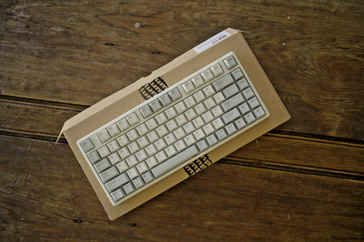 NIZ Plum Micro84 EC(S) Wireless Bluetooth Electro-Capacitive Keyboard 35g White