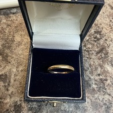 Vintage 9ct Gold Wavy Wedding Band 9 Carat Gold Ring Size Q