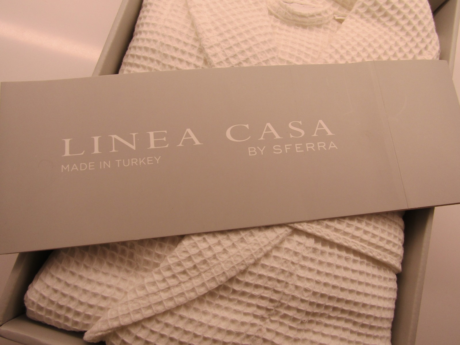 SFERRA One Size Unisex Cotton Waffle Weave Kimono Style Robe with Belt--BNIB