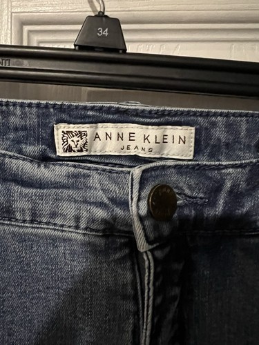 Anne Klein Denim Blue Jeans Slim Crop 10 Frayed Bottom - Picture 2 of 7