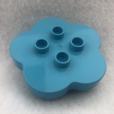 LEGO 15515 Medium Azure Duplo, Brick Round 4 x 4 Flat Top Scalloped (x1)