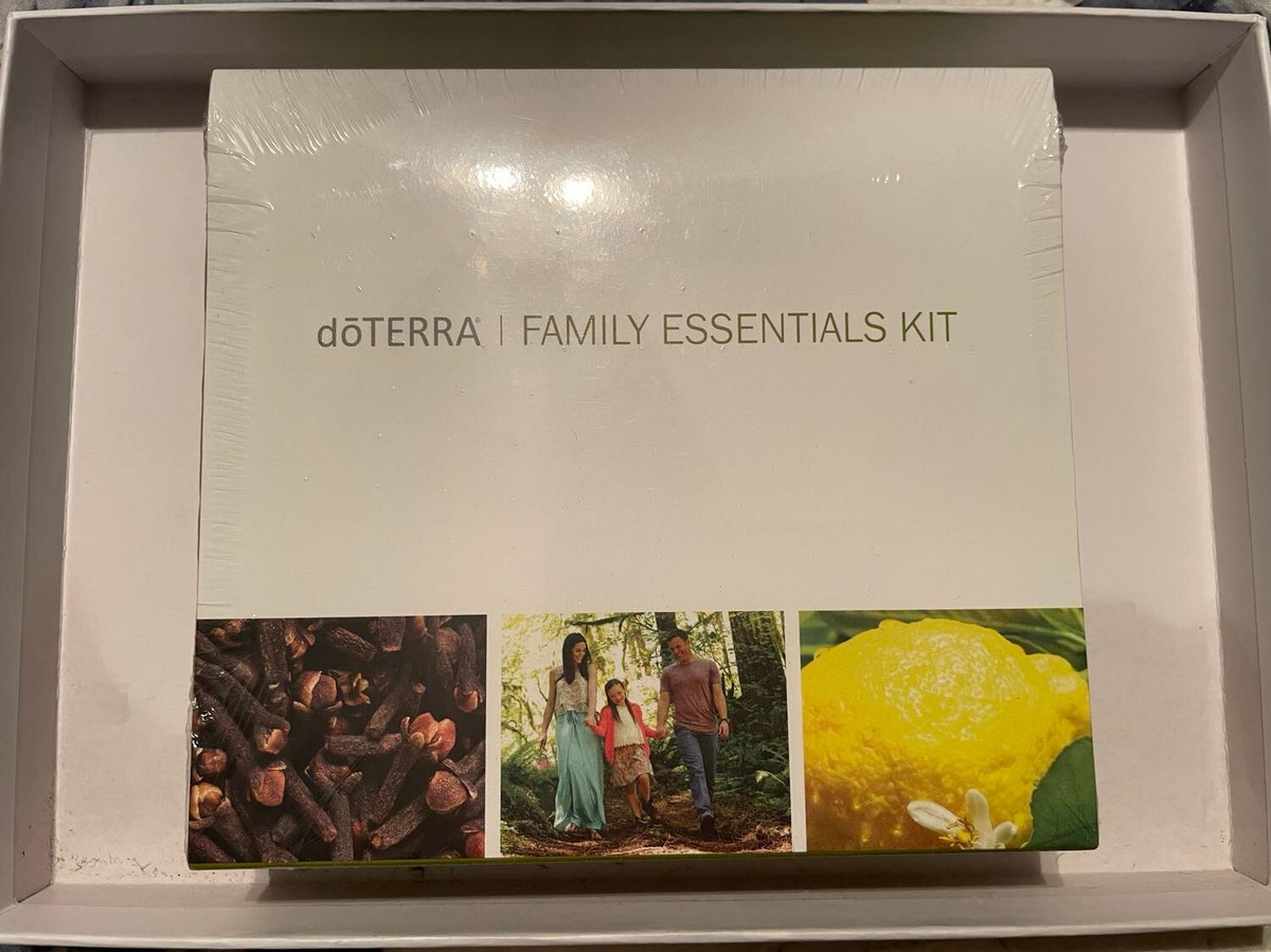 doTERRA ファミリーエッセンシャルズキット USED Amazon.com: doTERRA Family Essential Kit Liquid : Health