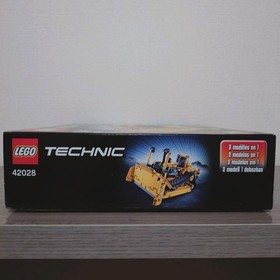 LEGO Technic 2in1 Bulldozer 42028 In 2014 New Retired