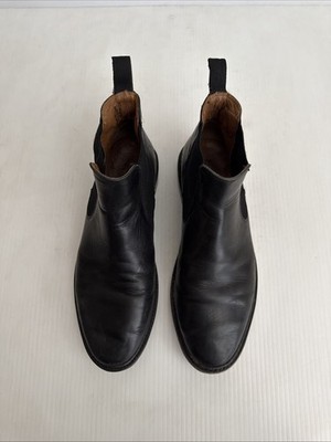 Frye Men display picture 2