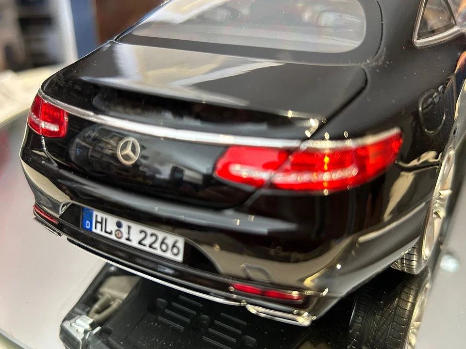 Norev 1/18 Mercedes S-Class Coupé C217 2014 Black Metallic GORGEOUS MINT Boxed - Immagine 3 di 4