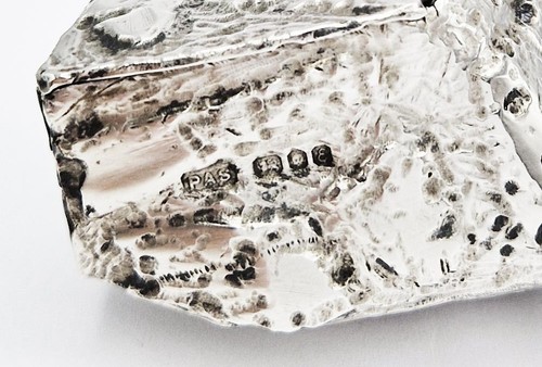 FINE STERLING SILVER NOVELTY MAGNEITITE NUGGET SECRET SNUFF BOX London 1979 - Picture 9 of 11