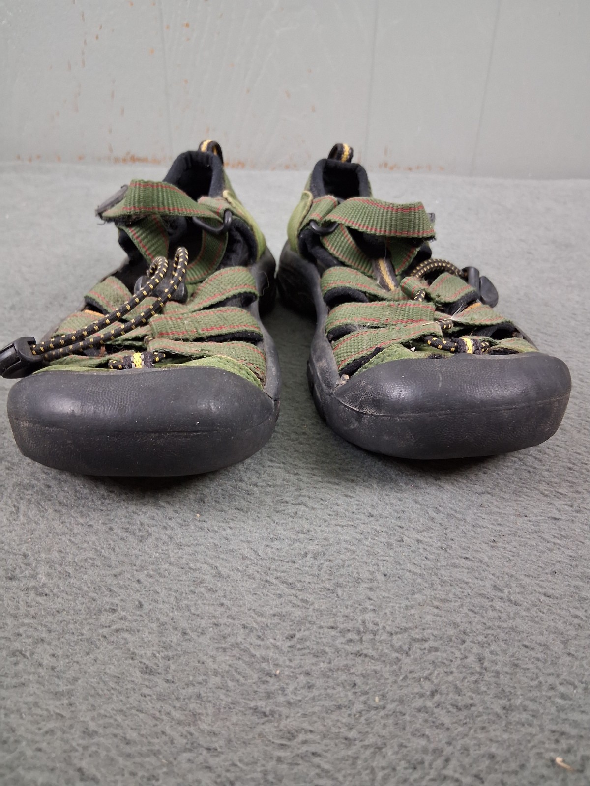 Scarpe da acqua sandalo pescatore verde Keen bambino ragazzo taglia 12