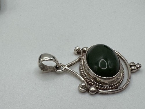 Ladies 925 Sterling Silver Jade Gemstone Pendant - Picture 4 of 11