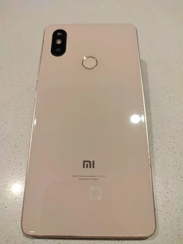 XIAOMI Mi 8 SE | 4/64 | QUALCOMM sd 710 | Champagne | Dual SIM - Immagine 3 di 4