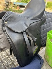 Schleese Pirat Dressursattel 17.5