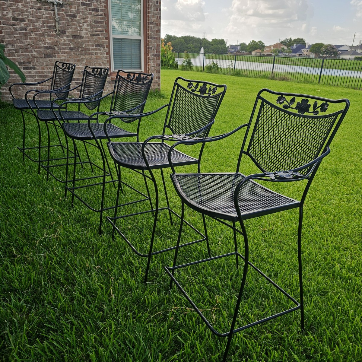 WOODARD STYLE PIECE WROUGHT IRON PATIO BAR $250 for one chair