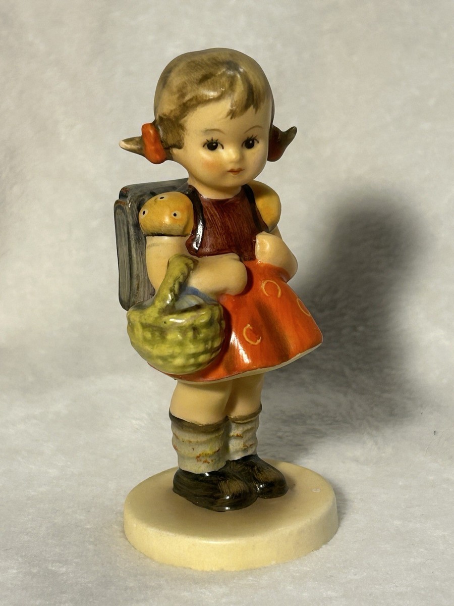 RARE TMK-1 Hummel School Girl 81 2/0 Figurine Incised Crown Mark