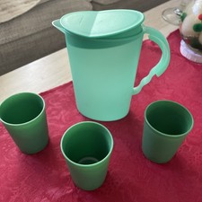 5 Pcs-VTG 1970  s Tupperware Pitcher w/3 Cups Pretend Kitchen Toys Set NEW