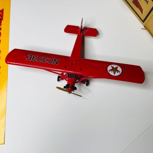 1929 Curtiss Robin Airplane Die-Cast Wings of Texaco Plane + Poster - Picture 8 of 14