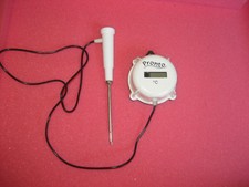 Hanna Instruments HI-146-00 Wall-mounting Precision Thermometer 