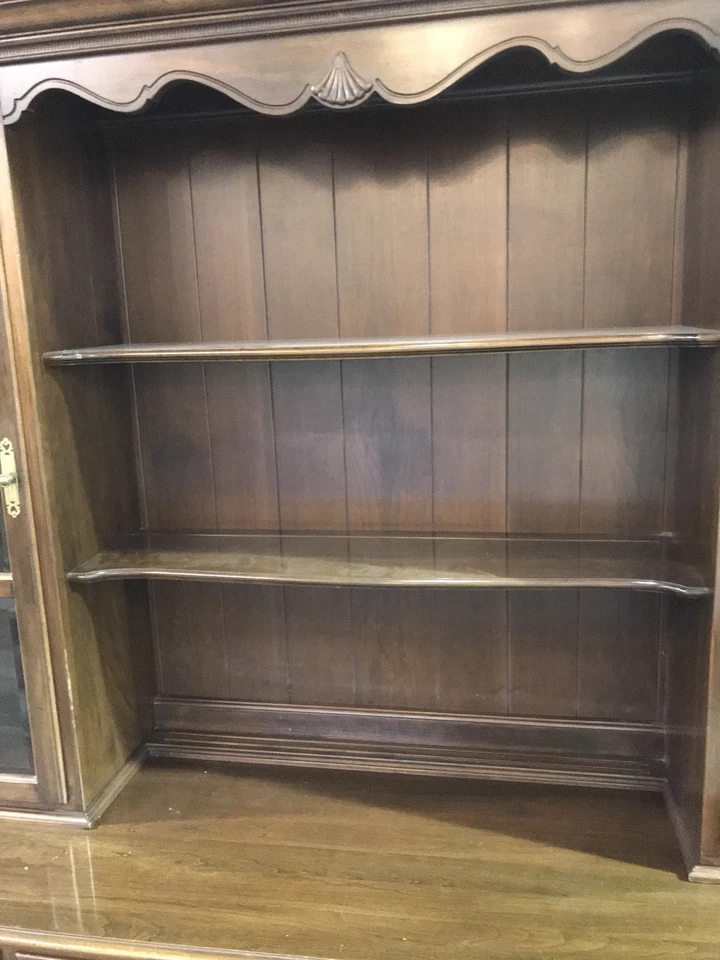 Ethan Allen Cupboard China Cabinet - Image 4 of 4