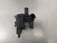 Pompe à eau Volvo XC60