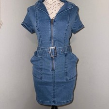 Y2K DENIM MINI GUESS JEAN DRESS WITH ZIPPER AND BELT ACCESSORY DETAIL
