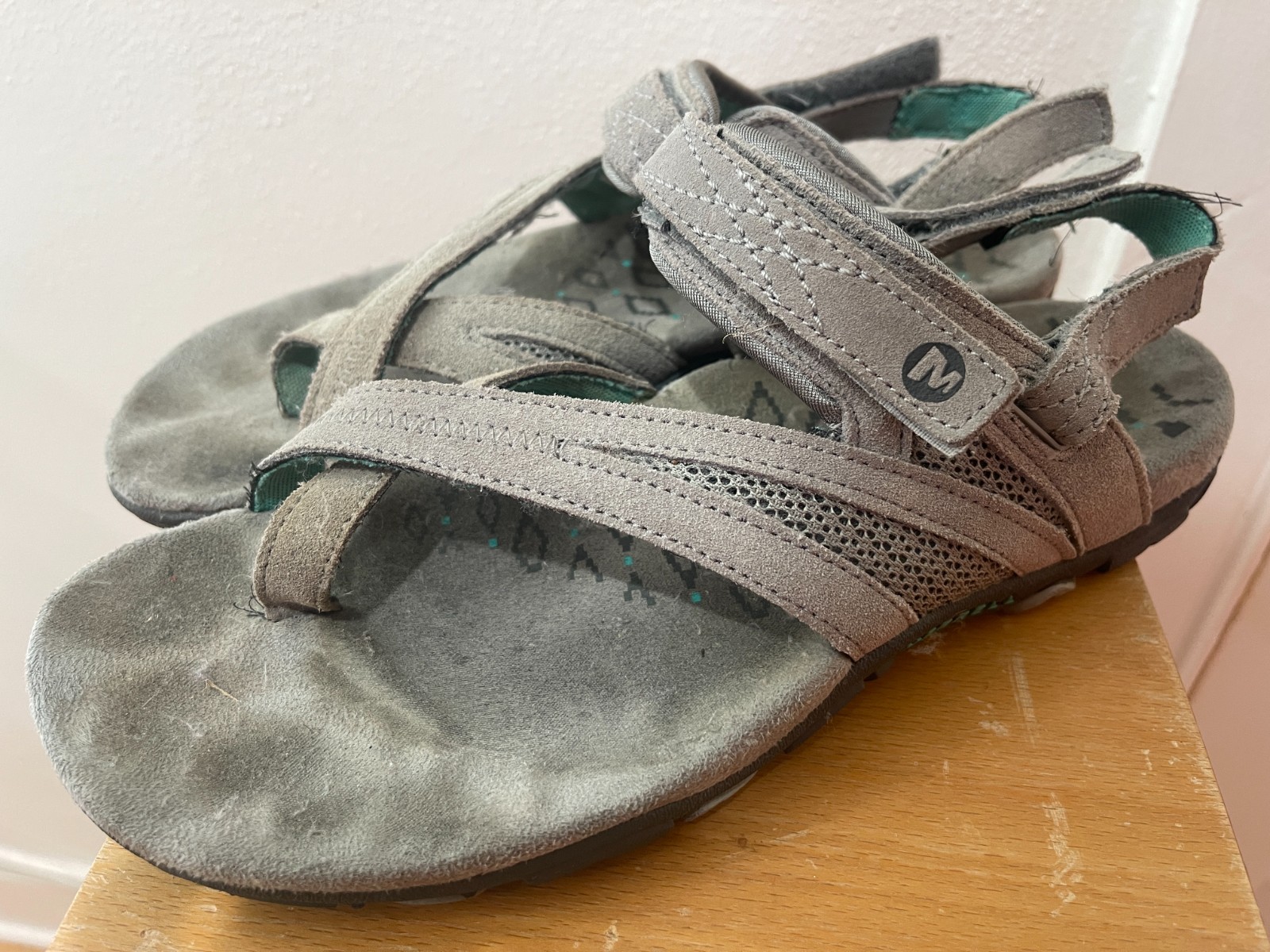 Sandali sportivi Merrell Kangaroo Sandspur Delta scamosciati taglia 8 grigi