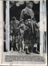 1957 Press Photo Boxers Floyd Patterson & Hurricane Jackson, Polo Grounds, NY