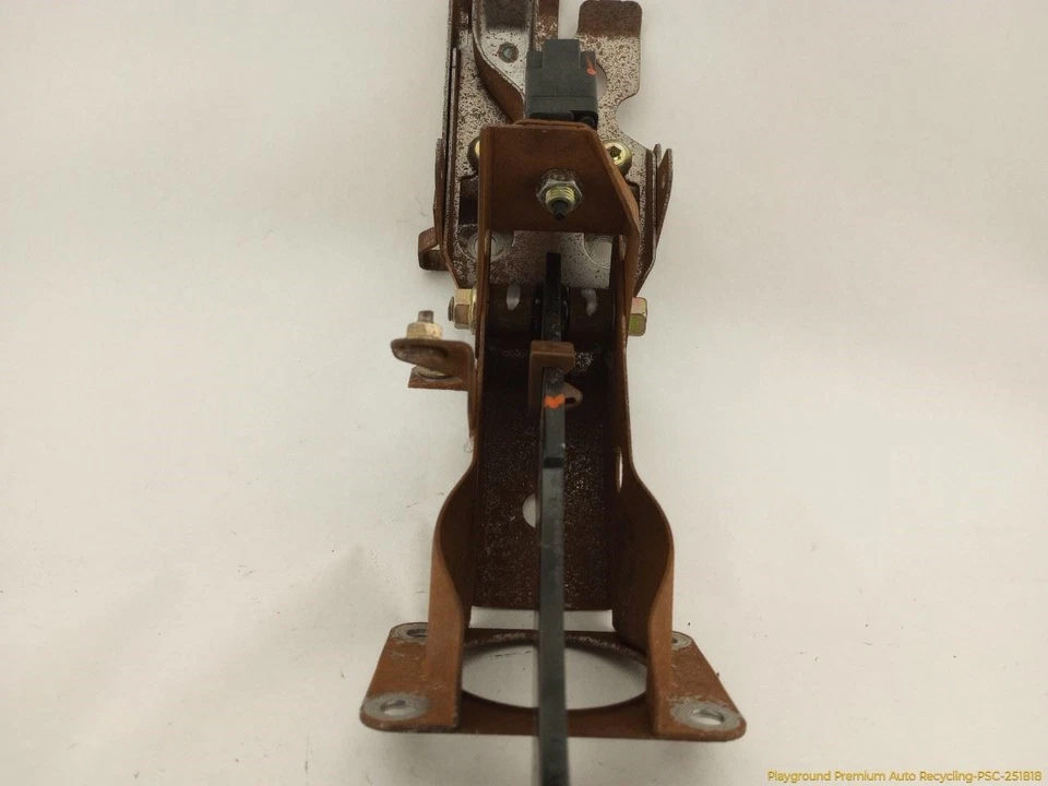 斯巴鲁 Legacy 停止制动踏板 适合 2005 2006 2007 2008 2009 05 06 07 08 09 — 第 4/4 张图片