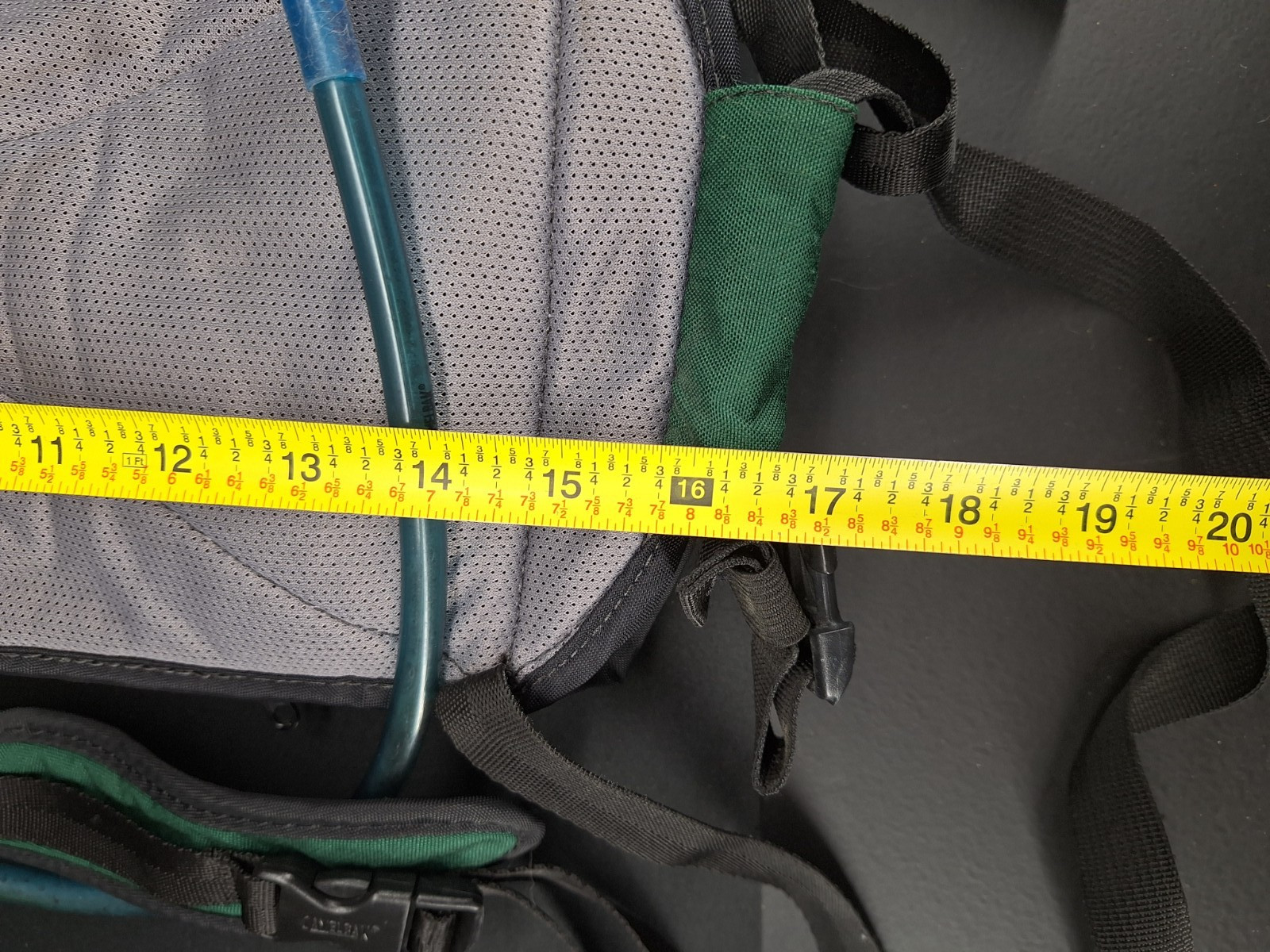 Camelbak M.U.L.E. Hydration Back Pack Green Hiking 3L/100oz Bladder