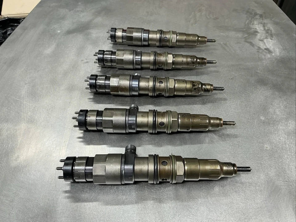 CONJUNTO DE 5 CORE Detroit Diesel Reman DD13 injetor de combustível - P/N DDE RA4710700487 - Imagem 3 de 4