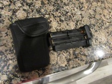 Nikon MS-D11 Battery Holder for D7000 Digital SLR Holds 6 AA Batteries Nice 