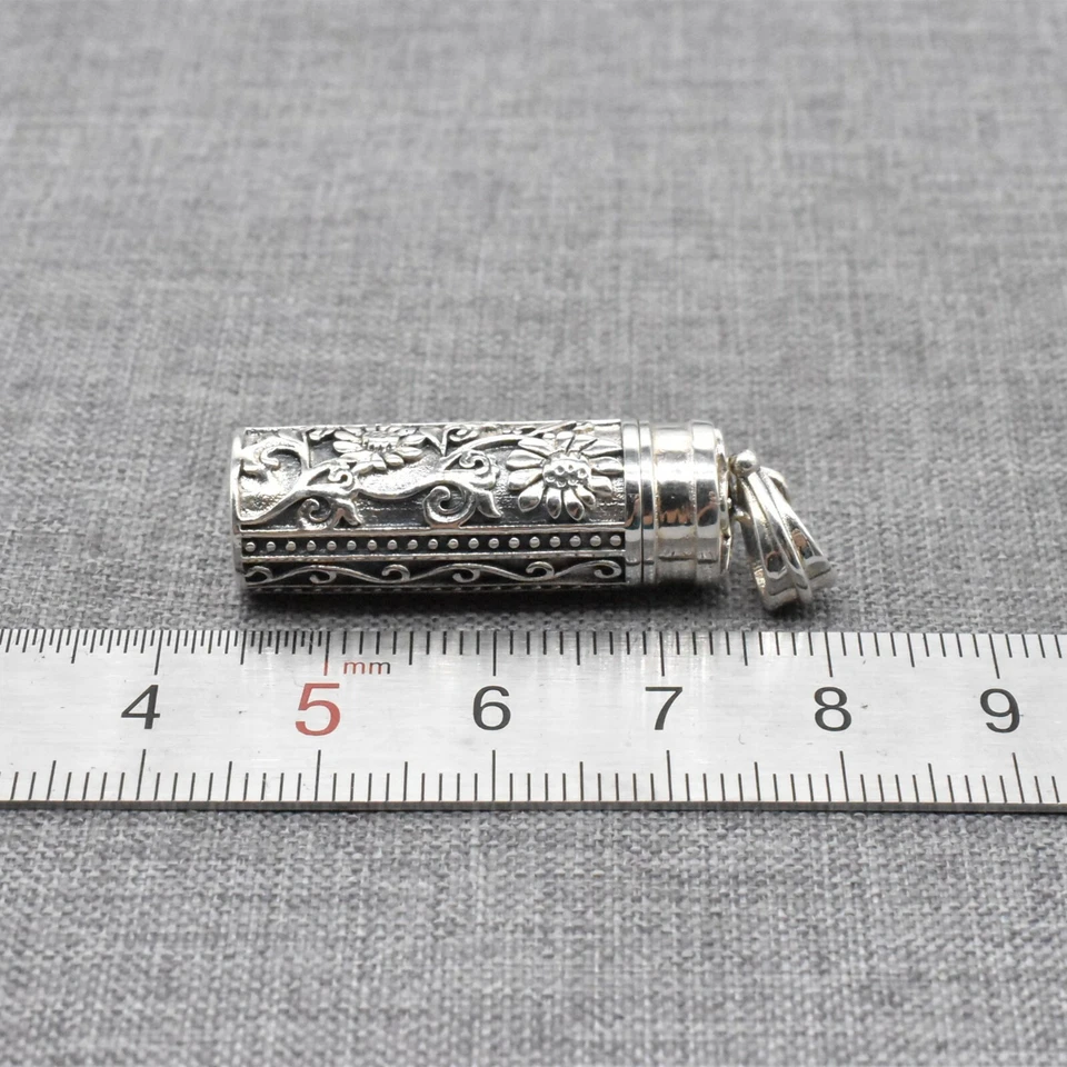 Pingente medalhão cilindro flor prata esterlina 925 desejo memória caixa de oração floral - Imagem 2 de 4