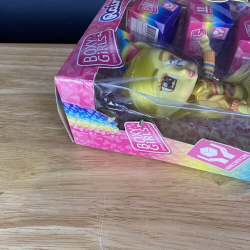 Boxy Girls Limited Edition Rainbows Doll - Goldie Yellow Damage Box - Picture 3 of 12