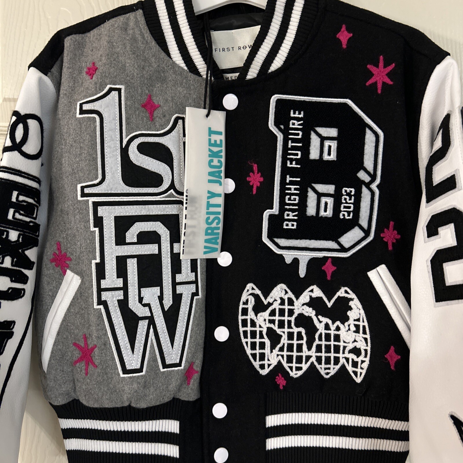 Giacca prima fila ecopelle manica toppe ricamate Varsity taglia media