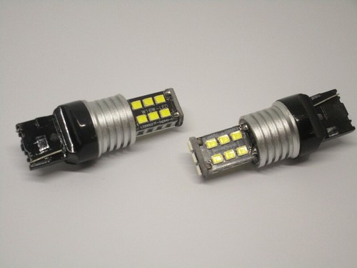 Ampoules DRL LED 150 LED T20 - Blanc Glacé 6000K CANBUS Sans Erreur