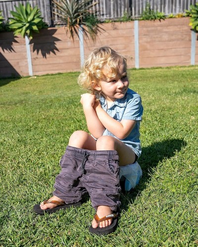 POTETTE PLUS | Portable Potty & Toilet Training Seat in One | Home & On the Go - Picture 13 of 15