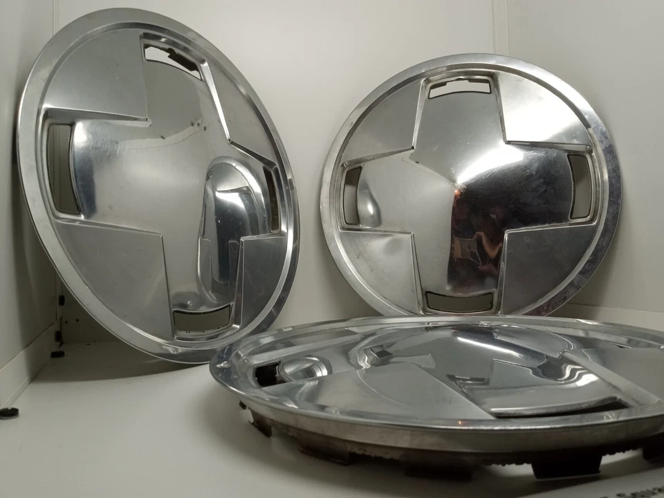 Dodge Omni Plymouth Horizon 1982 82 tapacubos de 13" (3) cubiertas de rueda clásicas de colección Foto 4 de 4