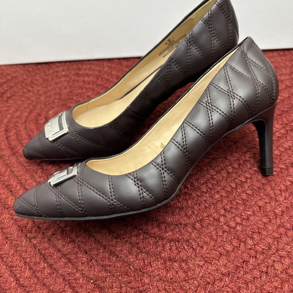 Tacones puntiagudos sintéticos marrón DKNY para mujer talla 9,5 Foto 4 de 4